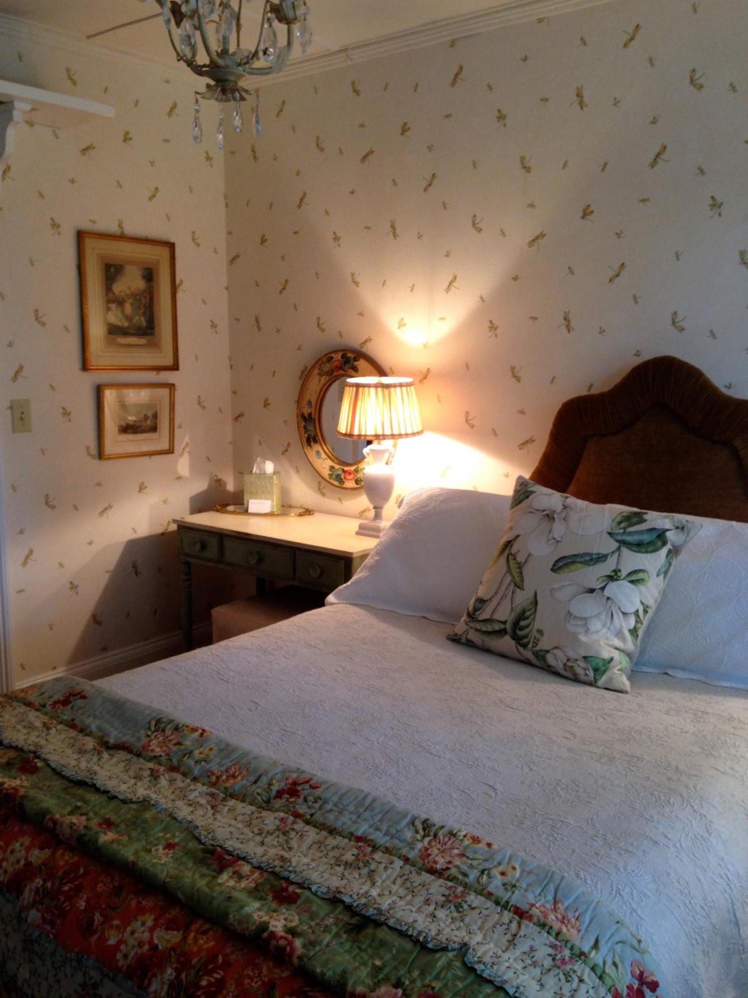 Hilltop House Bed & Breakfast Amenia Exteriör bild